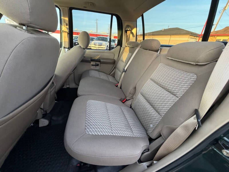 2004 Ford Explorer Sport Trac