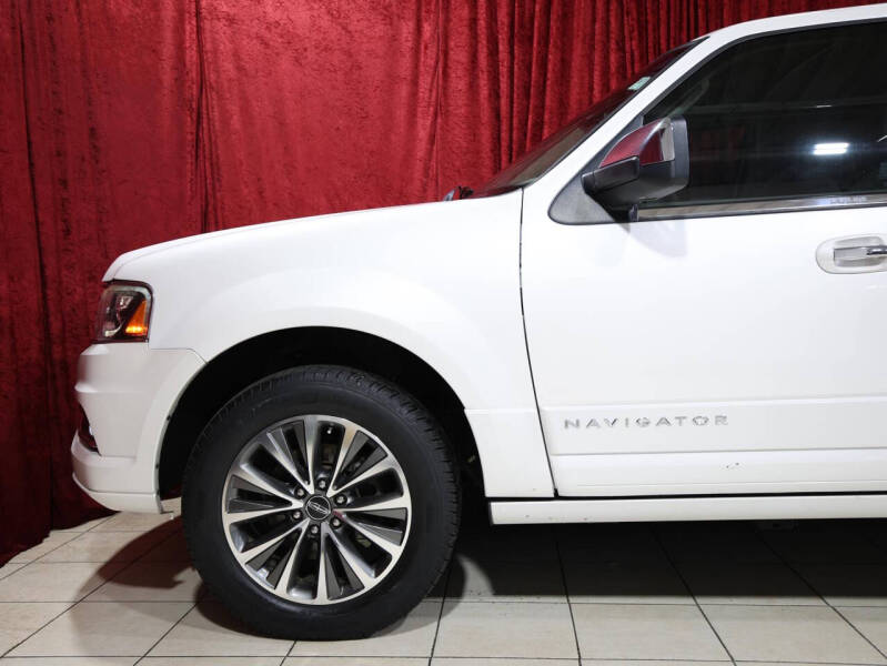 2017 Lincoln Navigator Select