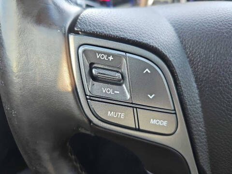 2016 Hyundai Santa Fe SE