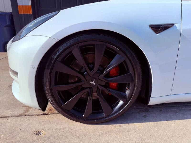 2020 Tesla Model 3 Performance