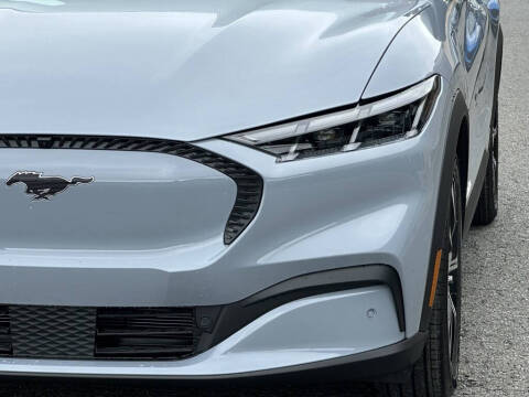 2025 Ford Mustang Mach-E Select