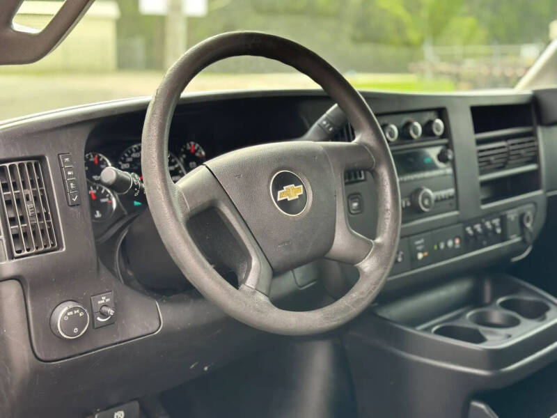 2017 Chevrolet Express 2500