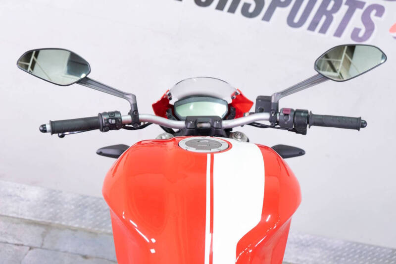 2016 Ducati Monster 821 Stripe