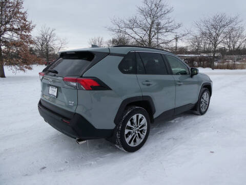 2020 Toyota RAV4 XLE Premium