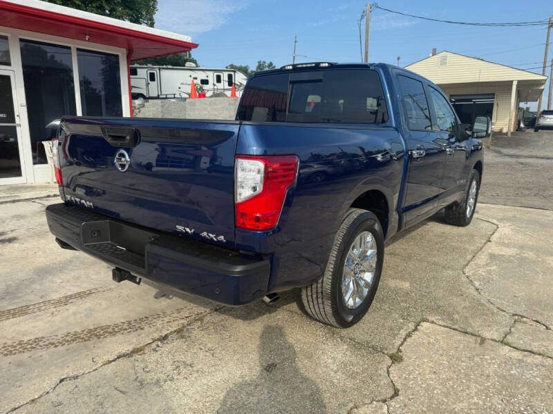 2021 Nissan Titan SV