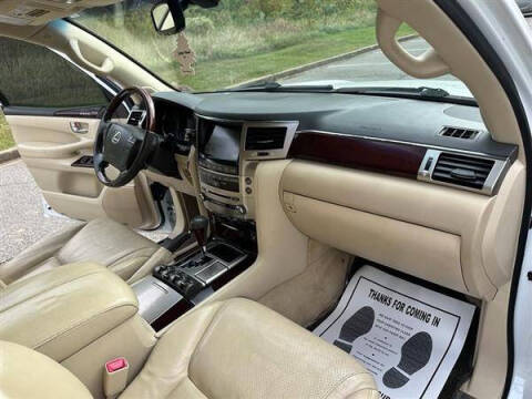 2013 Lexus LX 570