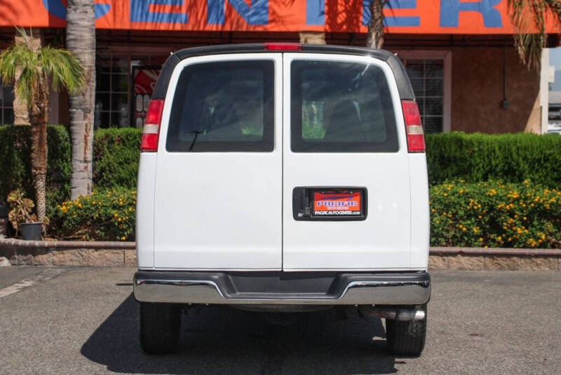 2017 Chevrolet Express 2500