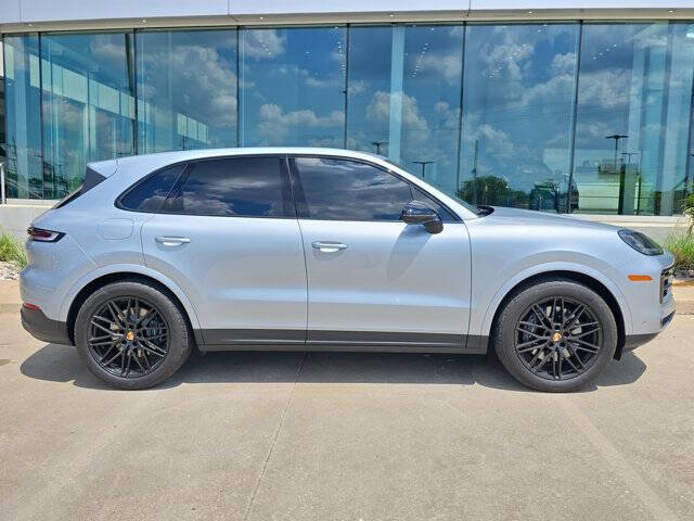 2025 Porsche Cayenne