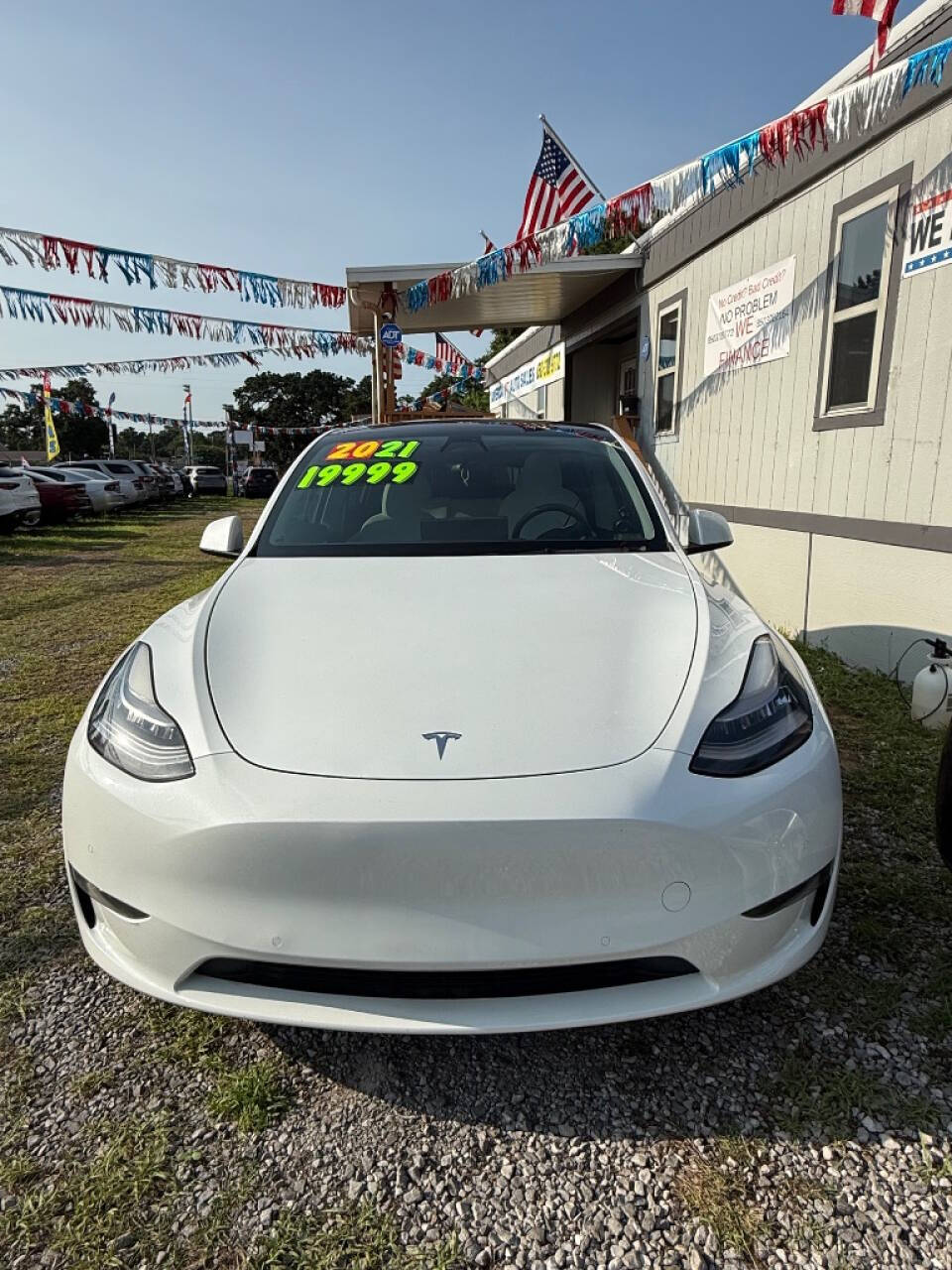 White 2021 Tesla Model Y Standard Range Standard Range 4dr Crossover 1
