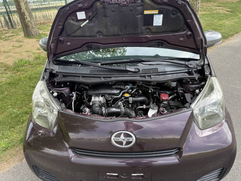 2014 Scion iQ