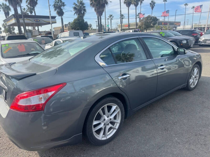 2011 Nissan Maxima 3.5 SV