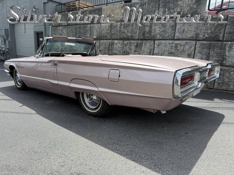 1964 Ford Thunderbird