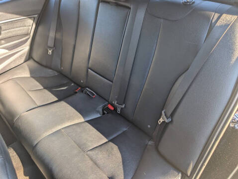 2012 BMW 3 Series 328i