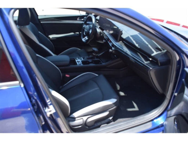2025 Kia K5