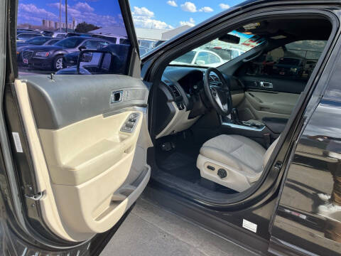 2015 Ford Explorer