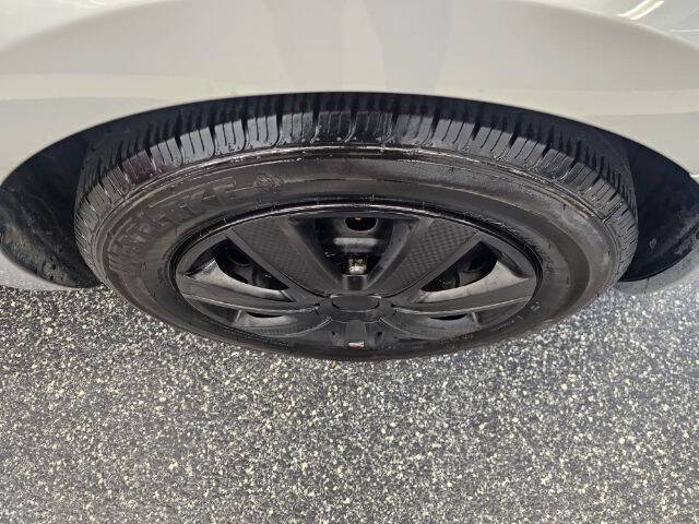 2015 Kia Rio 5-Door LX