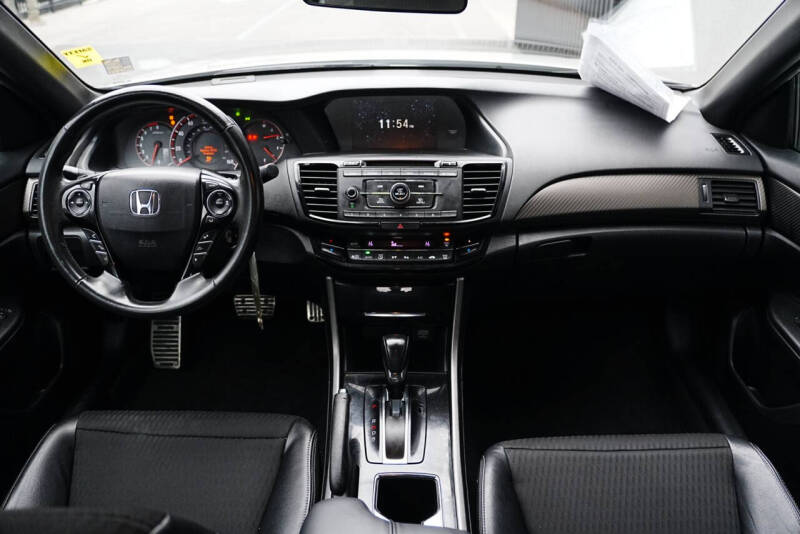 2016 Honda Accord Sport w/Honda Sensing