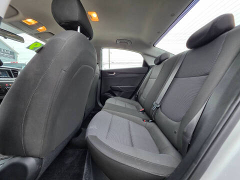 2019 Hyundai Accent SE