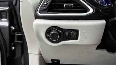 2019 Chrysler Pacifica LX