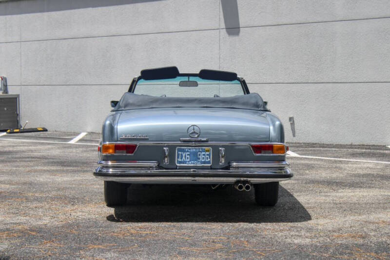 1970 Mercedes-Benz 280-Class