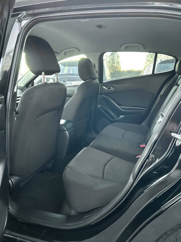 2016 Mazda MAZDA3 i Sport