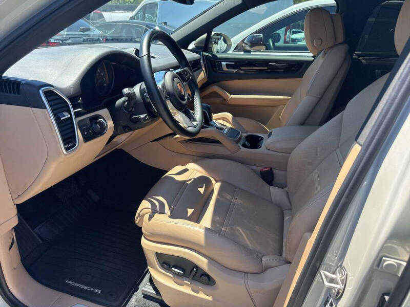 2022 Porsche Cayenne