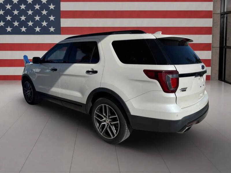 2016 Ford Explorer Sport