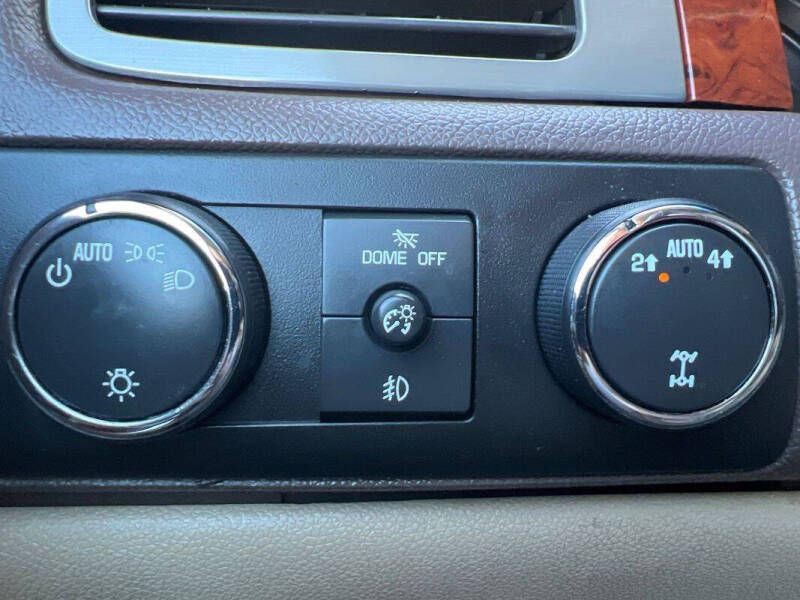 2014 Chevrolet Suburban LT