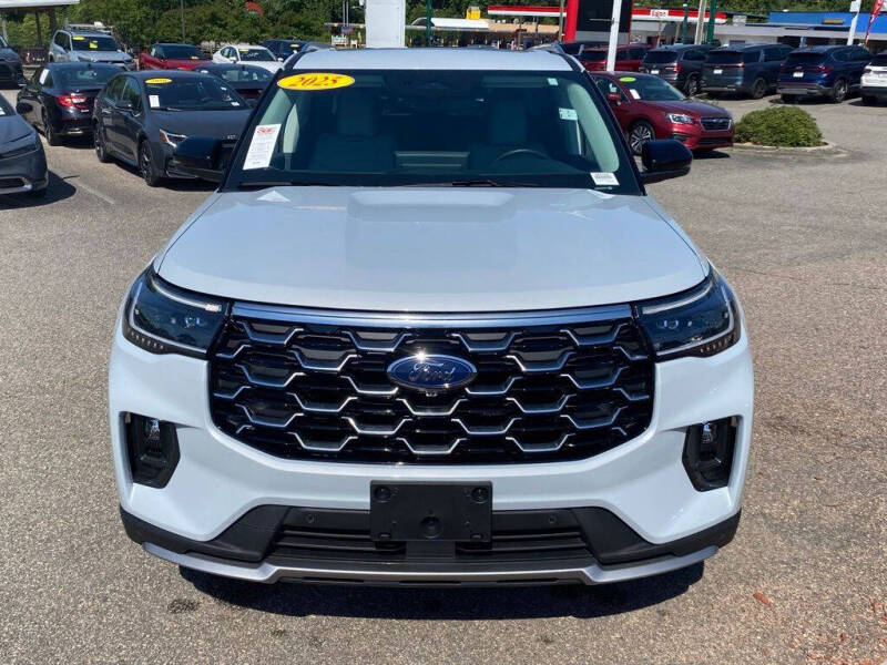 2025 Ford Explorer Platinum