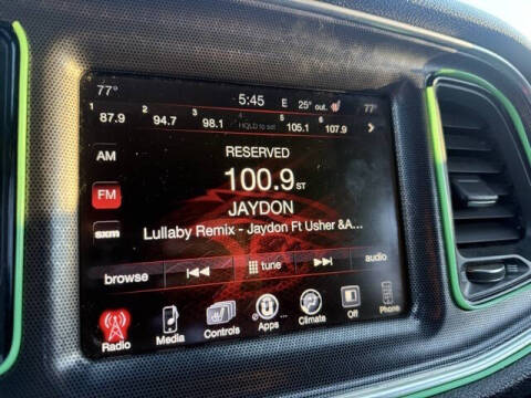 2015 Dodge Challenger SXT Plus