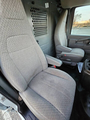 2019 Chevrolet Express 2500