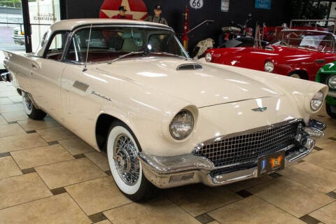 1957 Ford Thunderbird