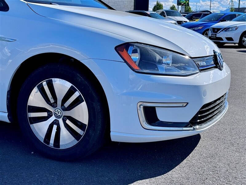 2016 Volkswagen e-Golf SE