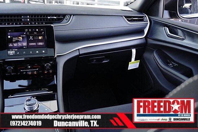 2025 Jeep Grand Cherokee L Laredo X