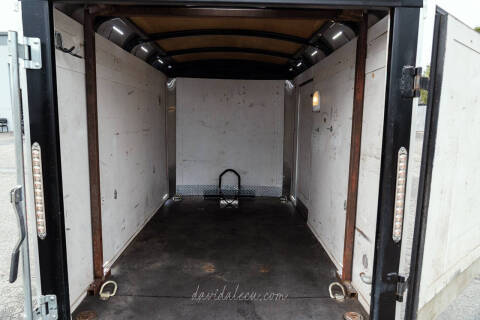 2017 Interstate 1AXLE