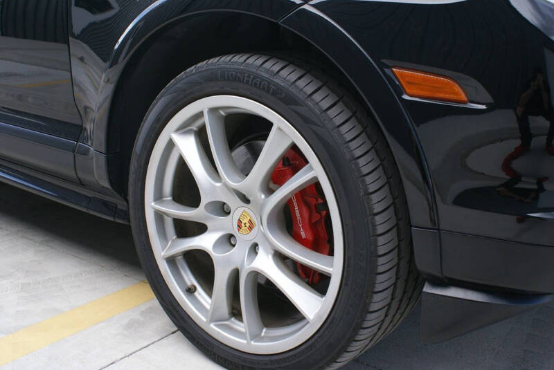 2009 Porsche Cayenne GTS