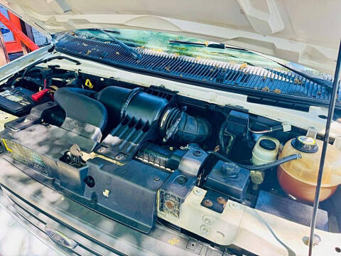 2005 Ford E-Series E-250