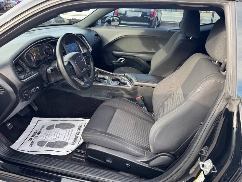 2019 Dodge Challenger SXT