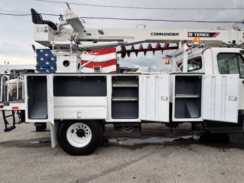 2017 Freightliner M2 106