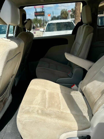 2015 Dodge Grand Caravan SE