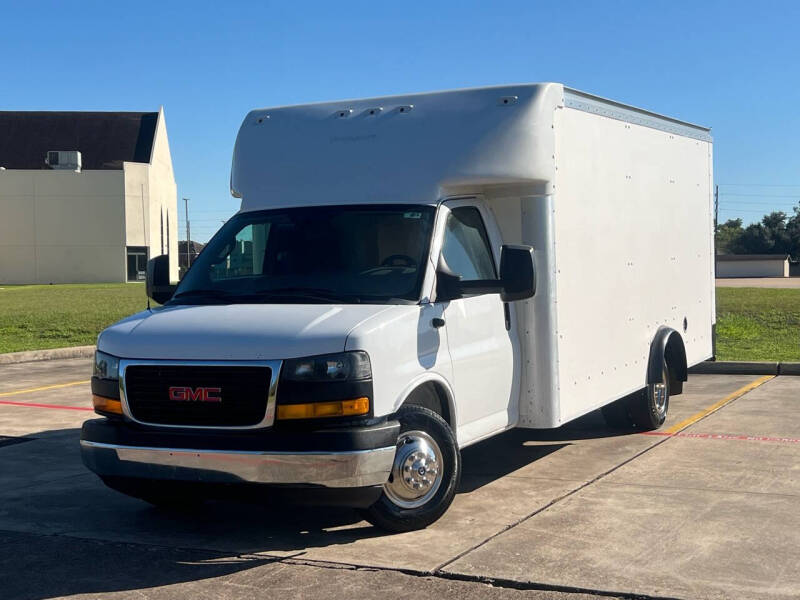 2020 GMC Savana for sale at AUTO DIRECT Bellaire in Houston TX