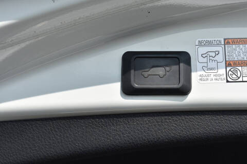 2017 Toyota RAV4 SE