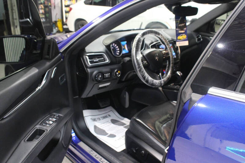 2017 Maserati Ghibli