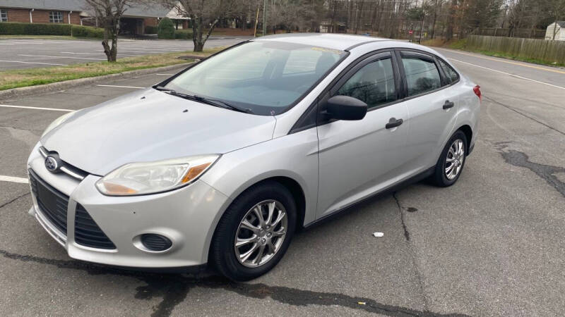 2013 Ford Focus for sale at Global Imports of Dalton LLC in Dalton GA