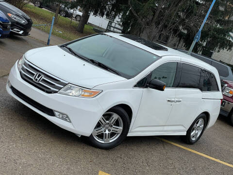 2011 Honda Odyssey for sale at Exclusive Auto Group in Cleveland OH