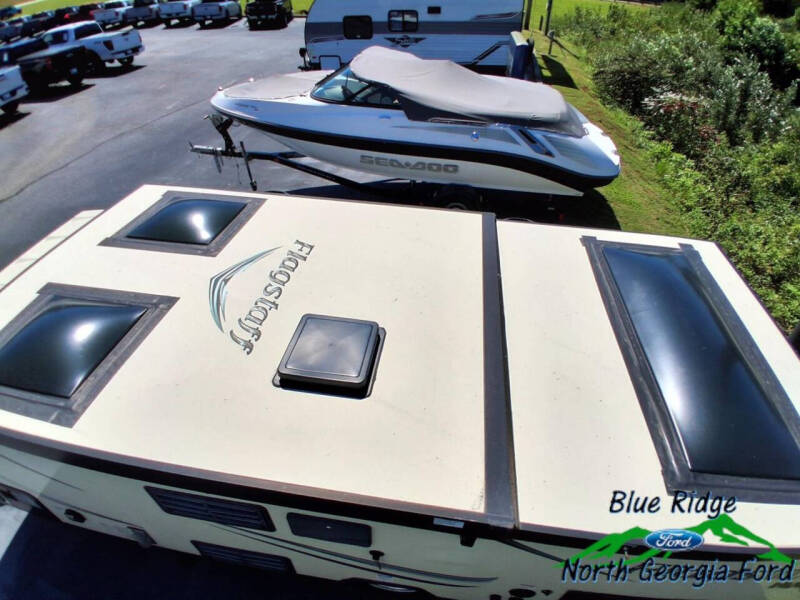 2017 Flagstaff M-21TBHW