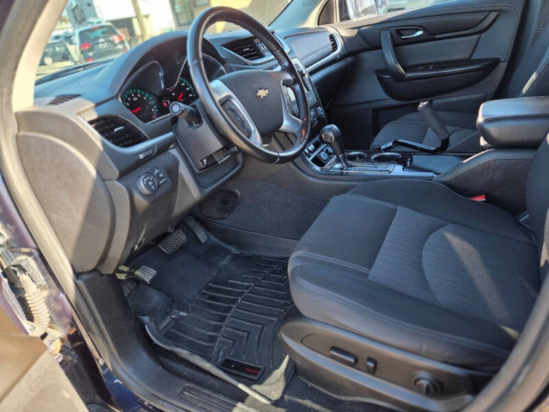 2017 Chevrolet Traverse LT