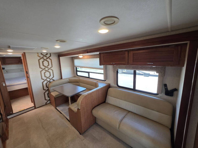 2017 Winnebago Minnie Winnie
