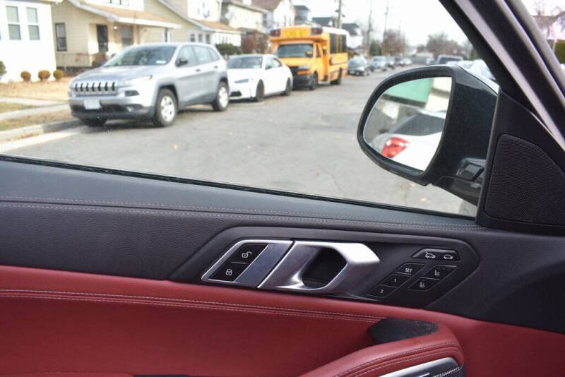 2022 BMW X6 xDrive40i