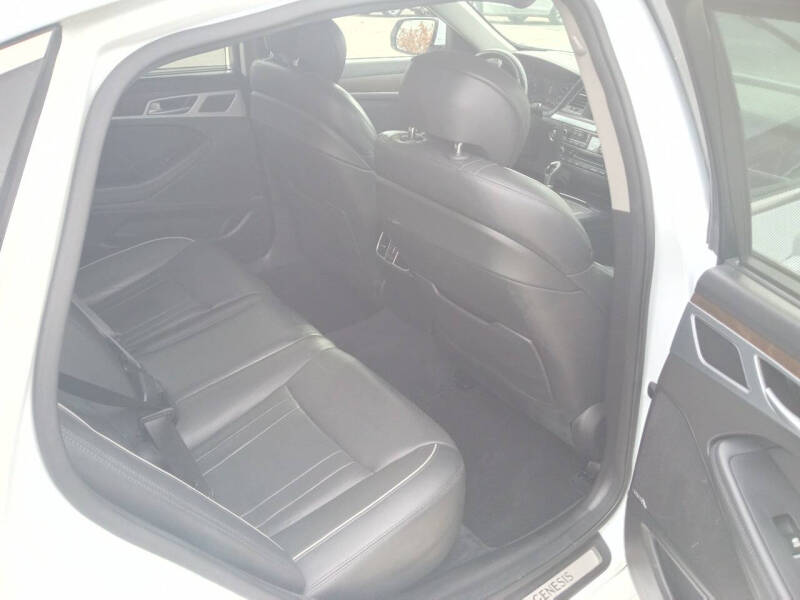 2015 Hyundai Genesis 3.8L